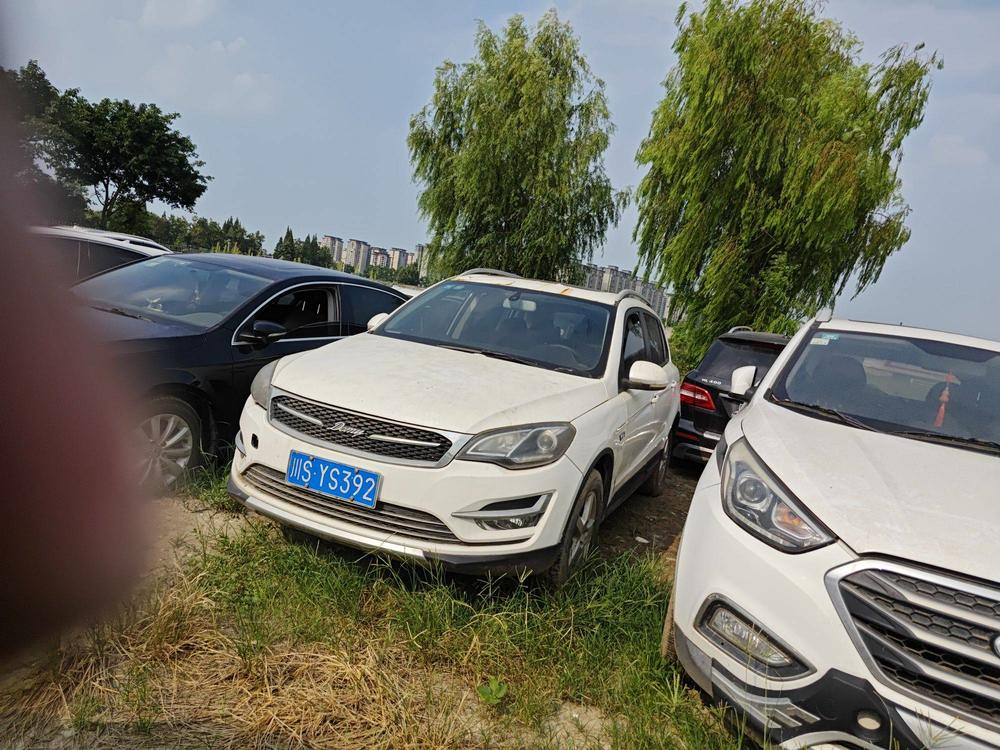 众泰小型普通客车